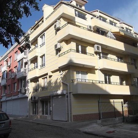 Apartment Sredna Gora Burgas Extérieur photo